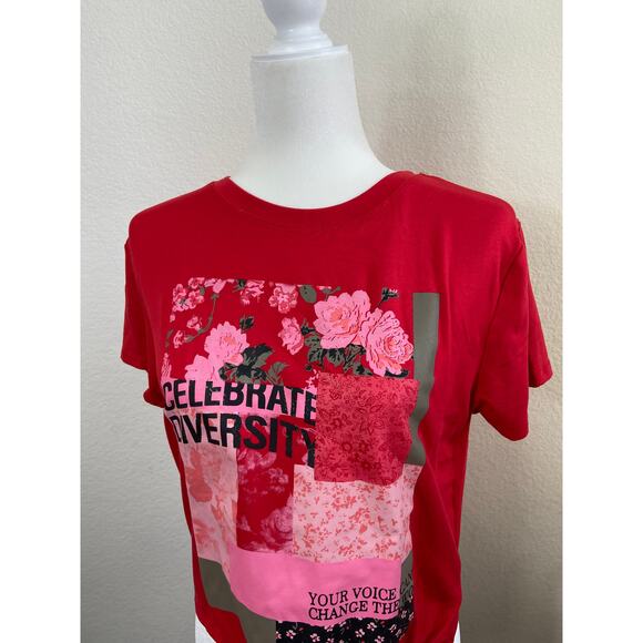 Women's Hot & Delicious Red Celebrate Diversity T-Shirt Tie in Front Large - Picture 11 of 11